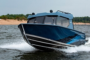Моторная лодка Realcraft 600 Cabin